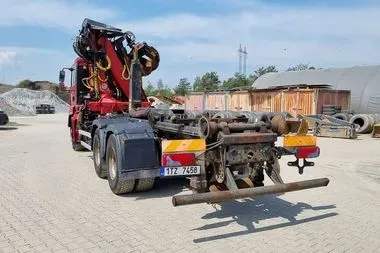 Man TGA  33.430 6x4 / 2006/ container carrier / crane (2)