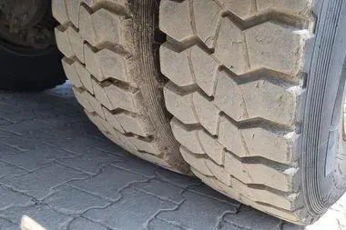 Man TGA  33.430 6x4 / 2006/ container carrier / crane (25)