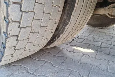 Man TGA  33.430 6x4 / 2006/ container carrier / crane (28)