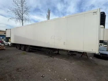 Schmitz CARGOBULL SK024 / 2015 (3)