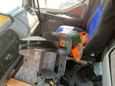 Renault Midlum 180.09/B P 4x2/2006/ 1216151 km/ Euro 3 (18)