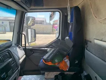 Renault Midlum 180.09/B P 4x2/2006/ 1216151 km/ Euro 3 (26)