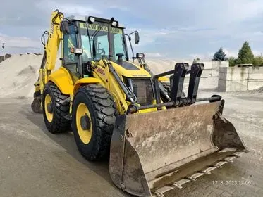 New Holland B115B/ 2008/ 7385 motohours  (8)