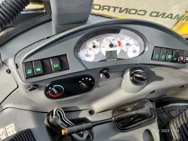 New Holland B115B/ 2008/ 7385 motohours  (10)