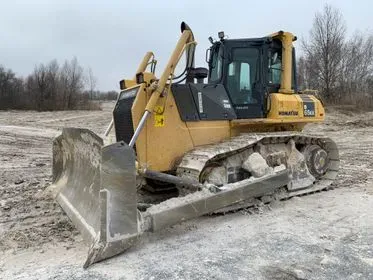 Komatsu  D65 EX/ 2006/ 10 869 Mth  (1)