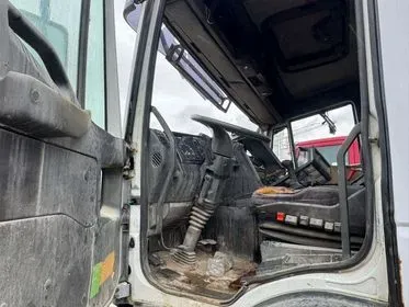 IVECO MP 340 E 35 / 2000 / 484 412 km (7)