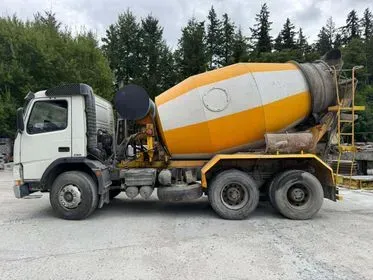 VOLVO FM7 64 R / 1999 / 311 600 km (6)