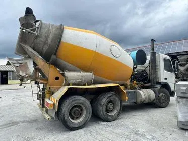 VOLVO FM7 64 R / 1999 / 311 600 km (4)