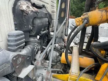 VOLVO FM7 64 R / 1999 / 311 600 km (9)