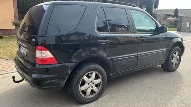 Mercedes-Benz ML 270 CDI / 2003 / 180 000 km (4)