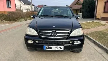 Mercedes-Benz ML 270 CDI / 2003 / 180 000 km (2)