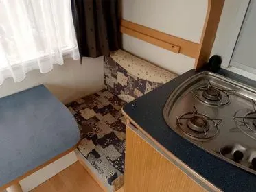 Obytný přívěs  DELTA (23)