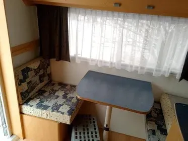 Obytný přívěs  DELTA (24)