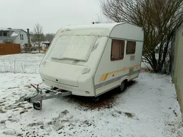 Obytný přívěs  DELTA (1)