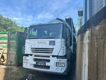 IVECO STRALIS 350 / 2004 / 392 878 km (3)