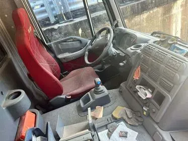 IVECO STRALIS 350 / 2004 / 392 878 km (11)