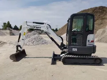 Bobcat E25/ 2018/  902 mth  (4)
