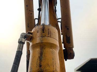 Liebherr A 310 B/ 2000/ 15 211 mth (17)