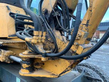 Liebherr A 310 B/ 2000/ 15 211 mth (19)