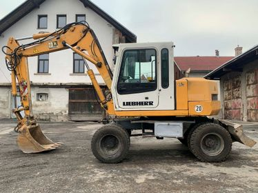 Liebherr A 310 B/ 2000/ 15 211 mth (8)