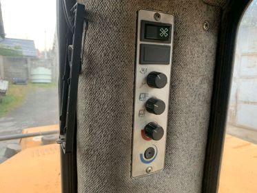 Liebherr A 310 B/ 2000/ 15 211 mth (76)