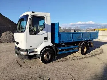 Renault Midlum 210/ 2000/ 501 650 Km (1)