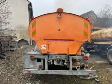 Speciální automobil cisternový LIAZ / 1990 / 8 685 m/h (5)