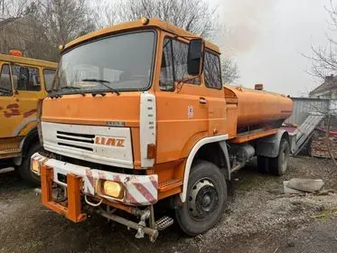 Speciální automobil cisternový LIAZ / 1990 / 8 685 m/h (1)