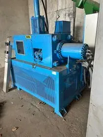 Briketovací lis s dopravníkem / 2007 (1)