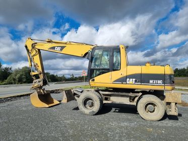 CAT M 318 C (7)