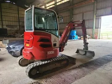 VOLVO ECR25D - EXCAVATOR / 2017 / 1 800 m/h (3)