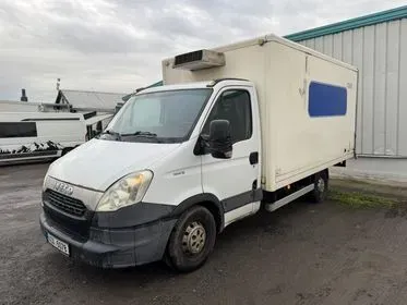 IVECO 35s13 / 2011 / 353 974 km (1)