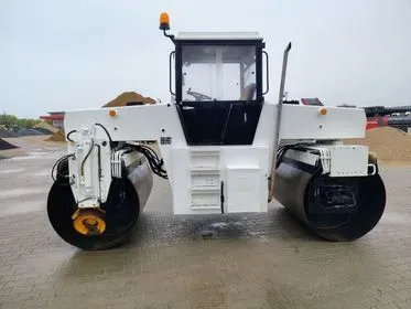 Válec Stavostroj VSH 102 / 1990 / 3 771 m/h (5)