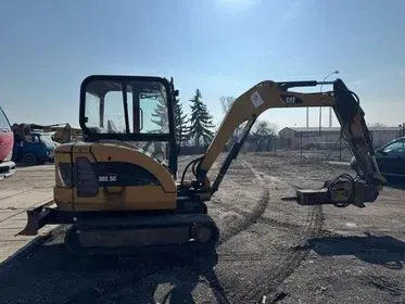 CATERPILLAR 302.5C / 2007 / 9 126 m/h (3)