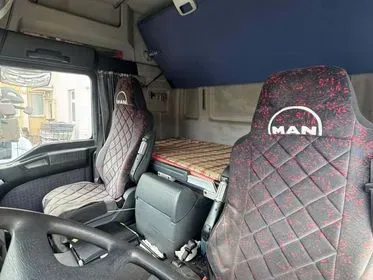 MAN TGA 03 / 2001 / 731 900 km (14)