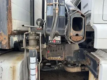 MAN TGA 03 / 2001 / 731 900 km (8)