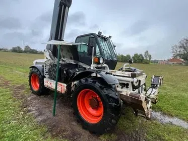 Bobcat T40140 / 2003 / 11 607 m/h (5)