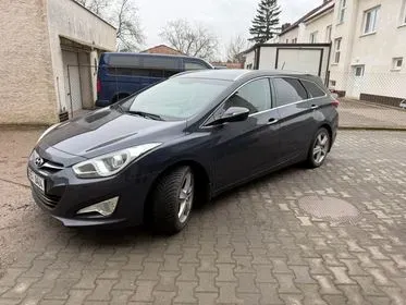Hyundai i40 / 2013 / 221 000 km (1)