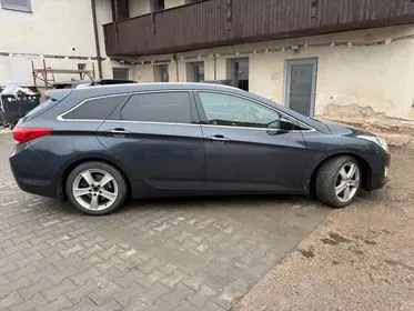 Hyundai i40 / 2013 / 221 000 km (4)