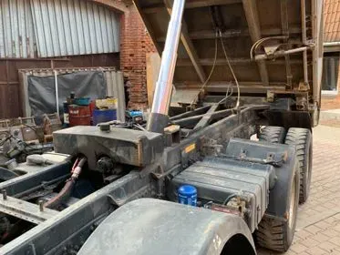 Iveco Trakker 450/ 8x4/ 2009/ 378 703 km/ Dump Truck/ Boardmatic (82)