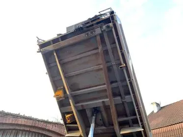 Iveco Trakker 450/ 8x4/ 2009/ 378 703 km/ Dump Truck/ Boardmatic (85)