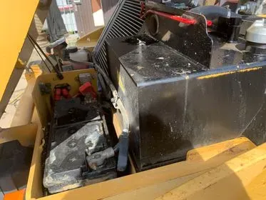 Caterpillar CB 34/ 2010/ vibratory roller (18)