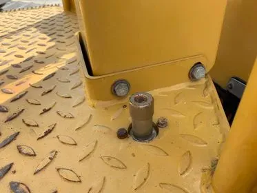 Caterpillar CB 34/ 2010/ vibratory roller (40)