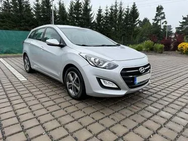 Hyundai i30 / 2016  (3)