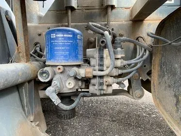 DAF LF 45.170/ 2004/ EURO 3/ 355000km / Container carrier (32)