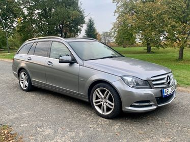 Mercedes Benz C200 CDI Combi / Avantgarde / 2011  (7)