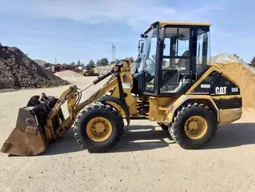 CAT 906 / 2002/ 10157 Motohours  (2)