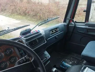 DAF FA 45.180 / 1998 / 739 800 km (6)