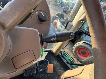 John Deere 6170r / 170 HP/ 9 360 hours/  2015 (15)