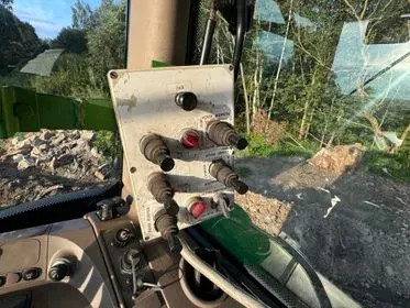 John Deere 6170r / 170 HP/ 9 360 hours/  2015 (18)